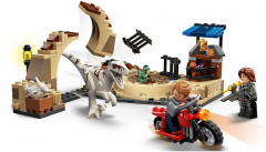 Конструктор Jurassic World 76945 Атроцираптор: погоня на мотоцикле. Atrociraptor Dinosaur Bike Chase - Фото 1