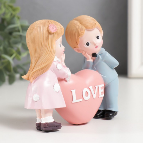 Сувенир «Малыши с сердечком»