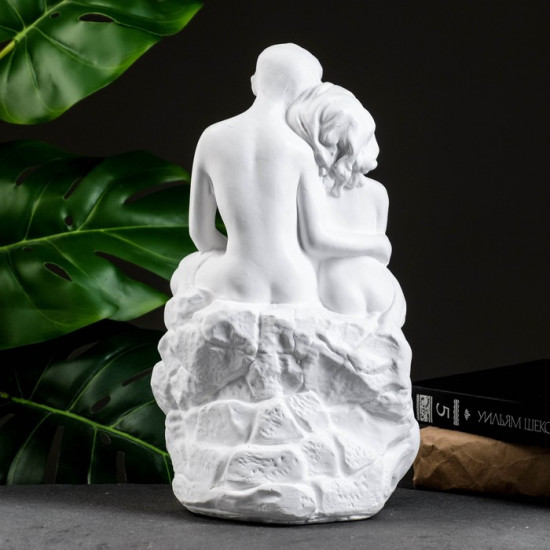 Фигурка «Влюбленные на камне»