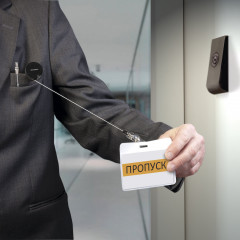 Держатель-рулетка для бейджей - Фото 4