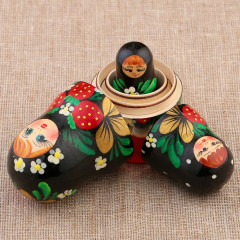 Набор матрёшек «Земляничка» - Фото 1