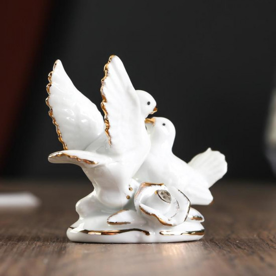 Сувенир «2 голубка с розой» со стразами