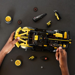 Конструктор Technic 42151 Гоночный автомобиль Bugatti Bolide - Фото 4
