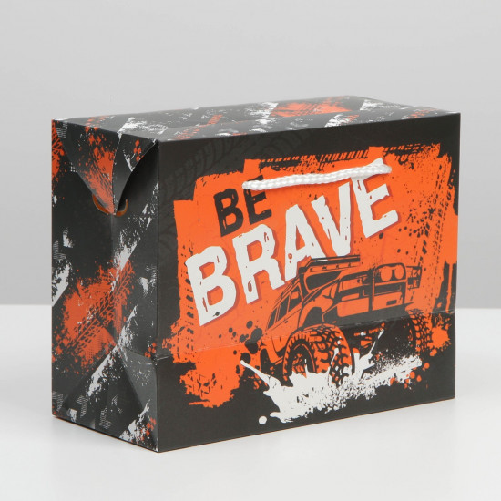 Коробка-пакет «Be brave»