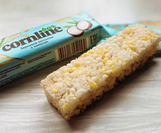 Батончик зерновой с кокосом «Cornline»