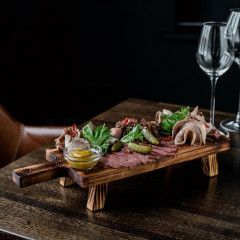 Доска разделочная для подачи на ножках «Сибирский кедр» - Фото 6