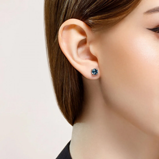Серьги-пусеты с синим топазом