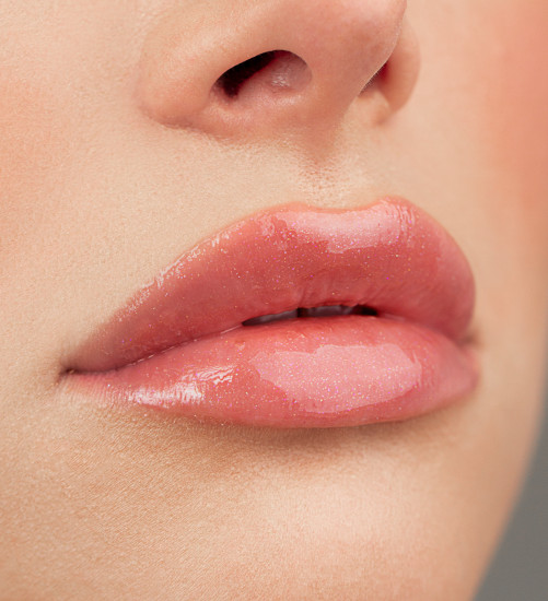 Блеск для губ с эффектом объёма, тон 503 Nude Rose