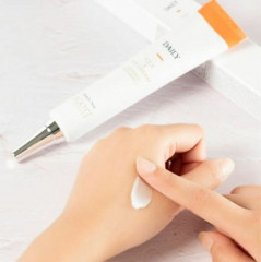 Крем для кожи вокруг глаз с экстрактом центеллы азиатской «Cica eye cream» - Фото 4