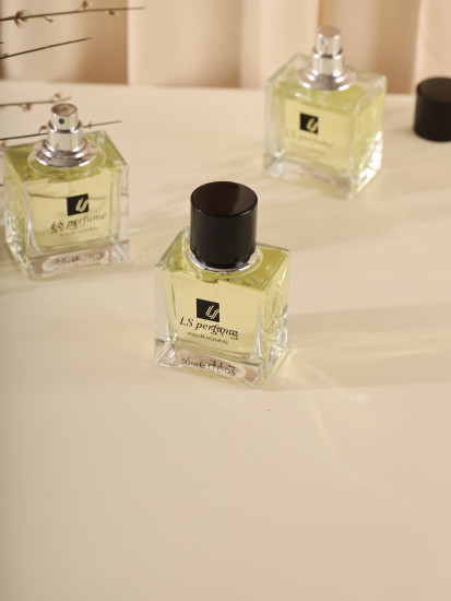 Парфюмированная вода по мотивам «Carolina Herrera - 212 Vip Men»