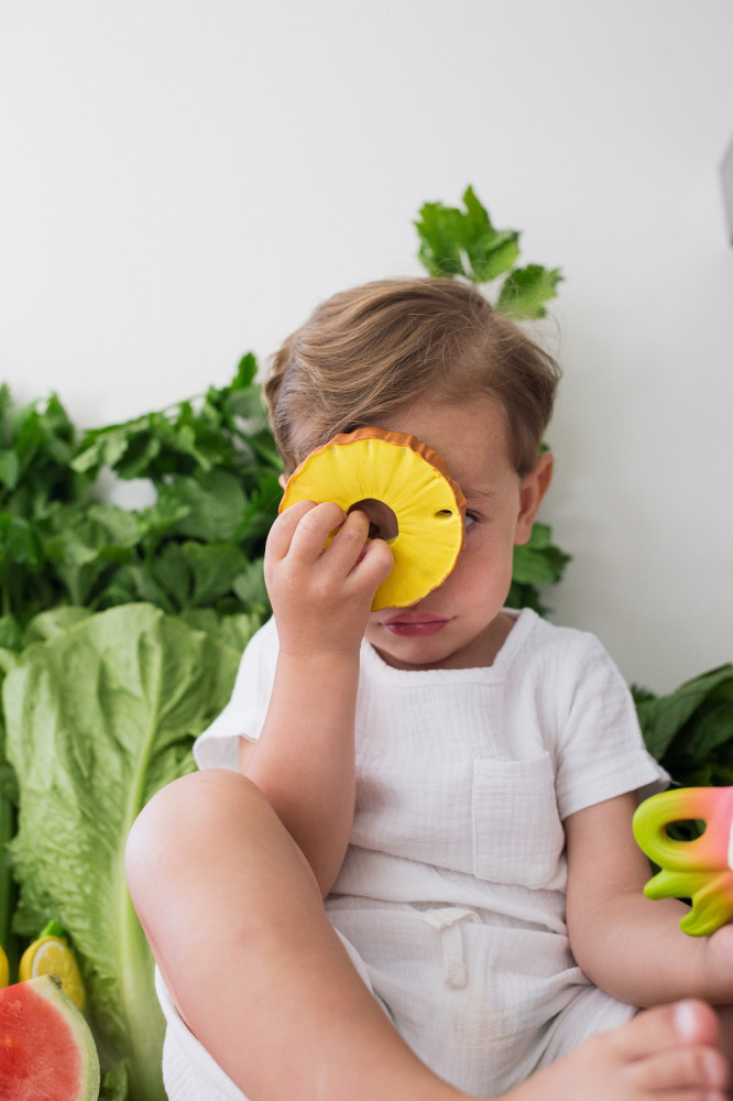 Прорезыватель «Ananas the Pineapple» | Oli&Carol | Фото 2
