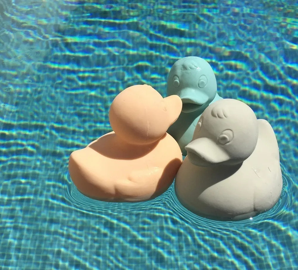 Прорезыватель «Elvis the duck nude» | Oli&Carol | Фото 2