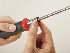 Толкушка с эргономичной складной ручкой «Delta» серая - Фото 4