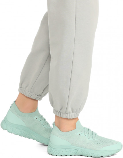 Кроссовки женские