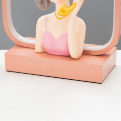 Лампа настольная «Девушка с телефоном» - Фото 4