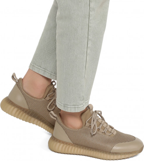 Кроссовки женские