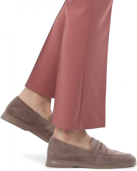 Лоферы женские