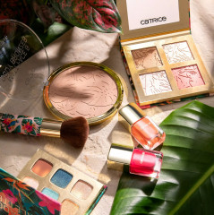 Бронзер для лица и тела матовый «Exotic Matt Face & Body Bronzer» - Фото 4
