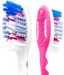 Щетки зубные «Отбеливающие  Plus» - Фото 1
