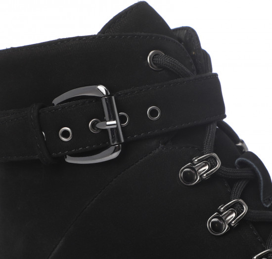 Ботинки женские