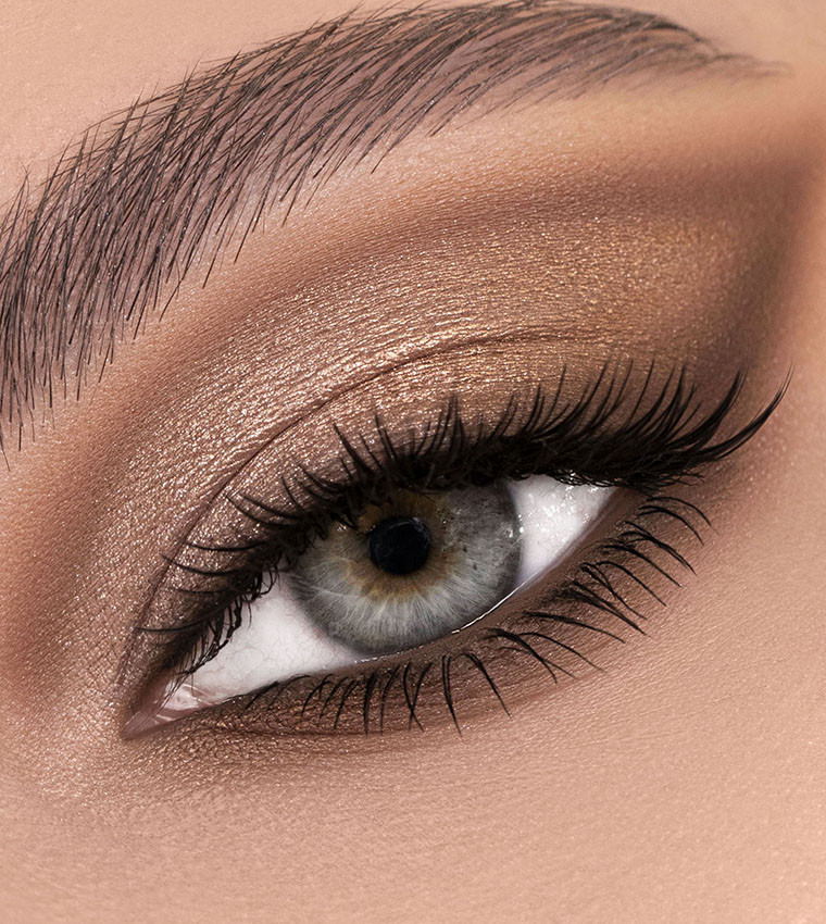 Ең жақсы неміс порнографиясы: жетілген әйелдер Үйде мастурбация жасап жатқан анамды секс-порно түсіріп алған