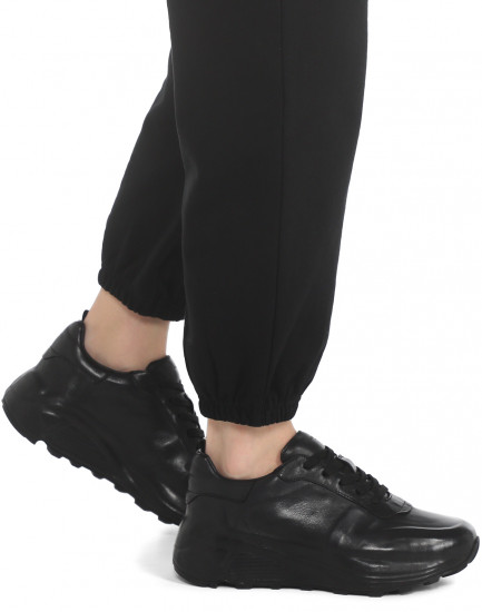 Кроссовки женские