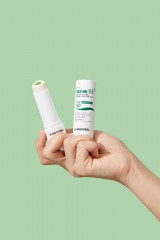 Стик для лица солнцезащитный  SPF50+PA++++ «Phyto CICA-Nol B5 AHA BHA Vitamin Calming Dual Sun Stick» - Фото 2