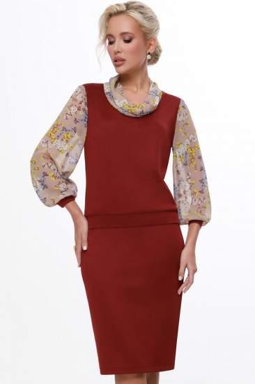 Костюм женский