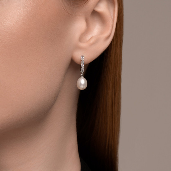 Серьги из серебра с жемчугом и фианитами