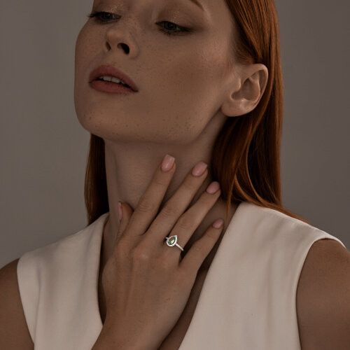 Кольцо из серебра с ситаллом и фианитами