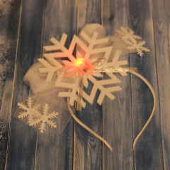 Ободок карнавальный с подсветкой «Сказочная снежинка» - Фото 3