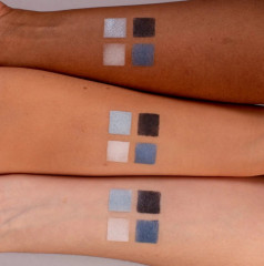 Палетка теней «Natural eyeshadow», оттенок True blue - Фото 1
