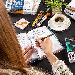 Один вопрос в день. Дневник на пять лет. Пятибук - Фото 4