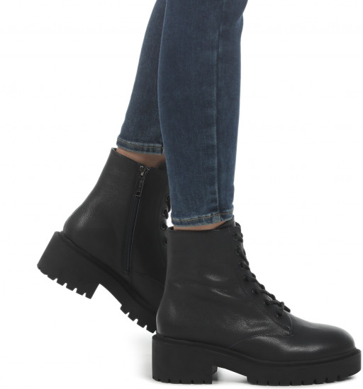 Ботинки женские