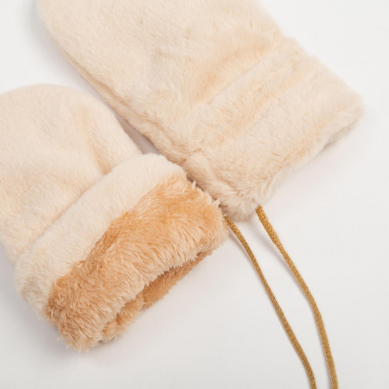 Варежки женские