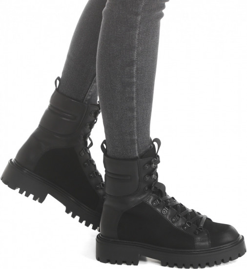 Ботинки женские