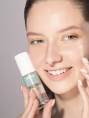 База под макияж «Glass Molecule» - Фото 1