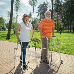 Ходунки на колесиках - Фото 1