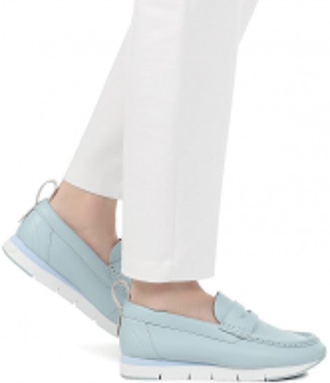 Лоферы женские