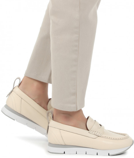 Лоферы женские