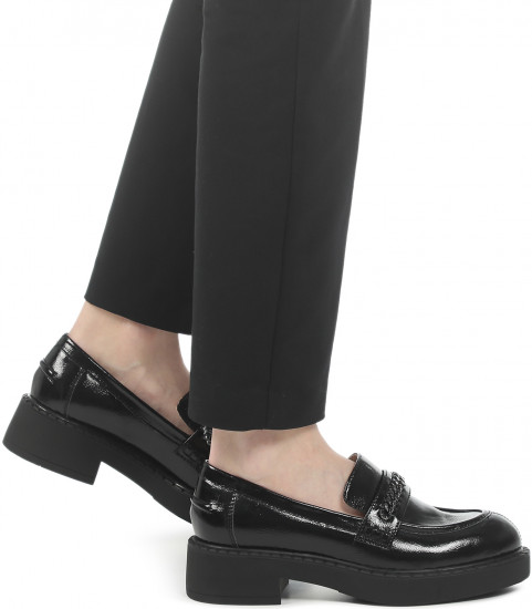 Лоферы женские