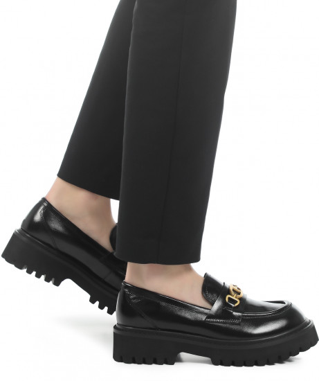 Лоферы женские