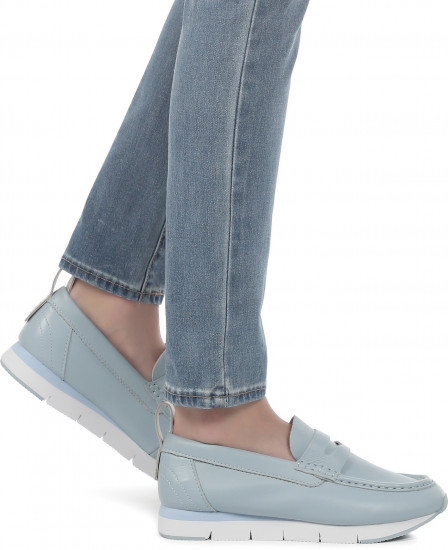 Лоферы женские