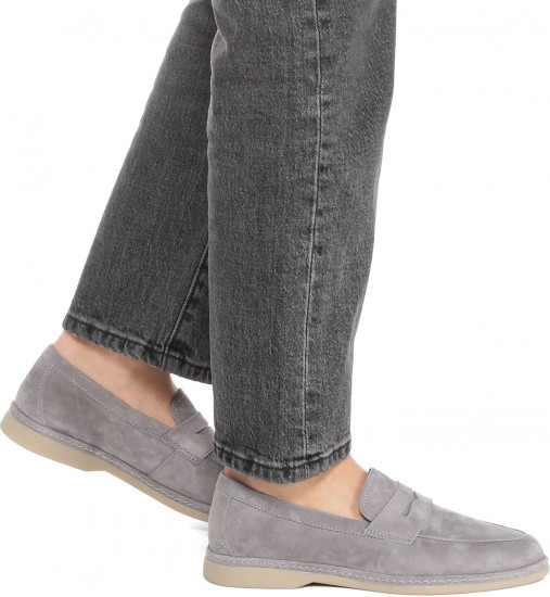 Лоферы женские