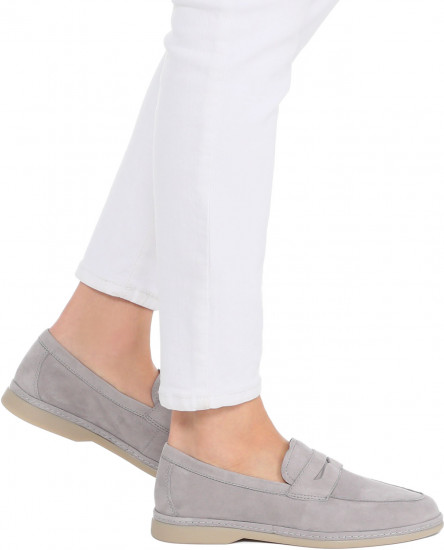 Лоферы женские