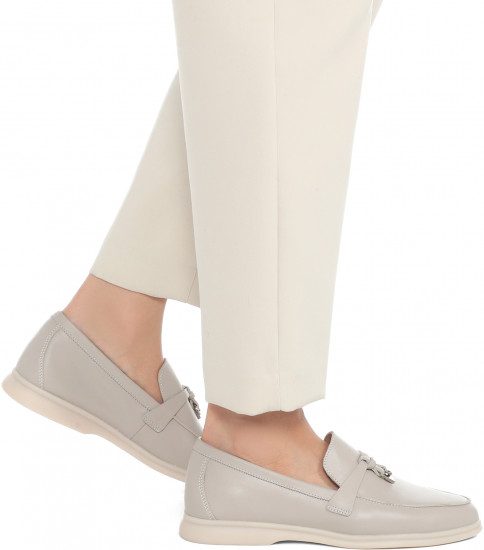 Лоферы женские