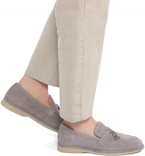 Лоферы женские