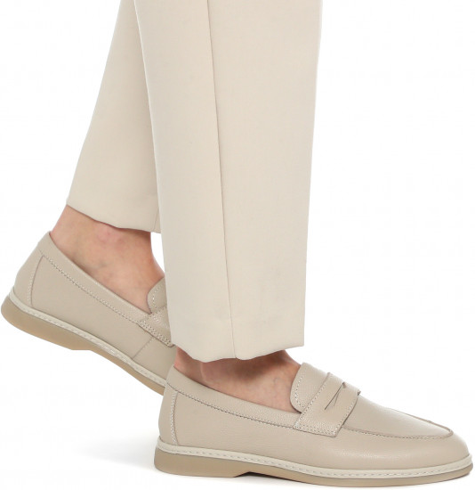 Лоферы женские