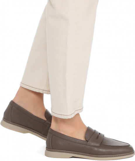 Лоферы женские