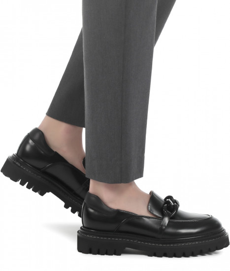 Лоферы женские